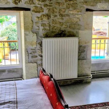 לינה וארוחת בוקר La Du Vignoble L'homme Cheval 3*