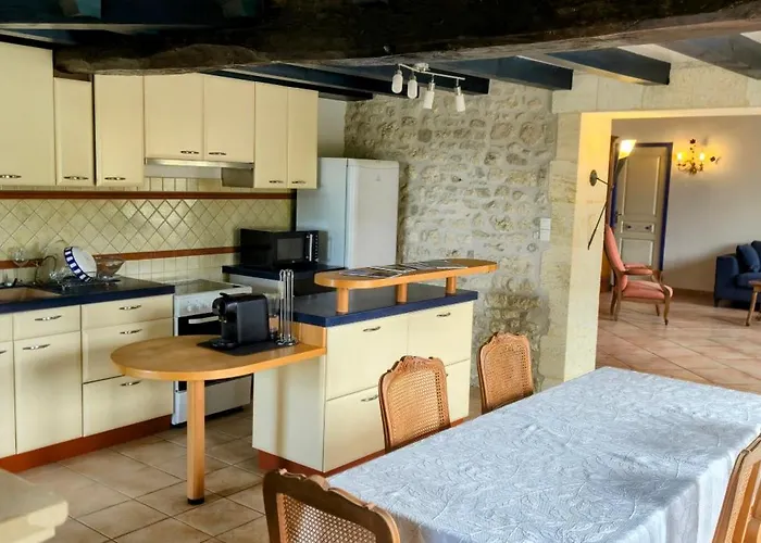 ベッド・アンド・ブレックファスト La Du Vignoble L'homme Cheval